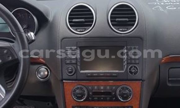 Acheter Occasion Voiture Mercedes-Benz GL–Class Gris à Ouagadougou, Burkina-Faso Acheter Occasion Voiture Mercedes-Benz GL–Class Gris à Ouagadougou, Burkina-Faso