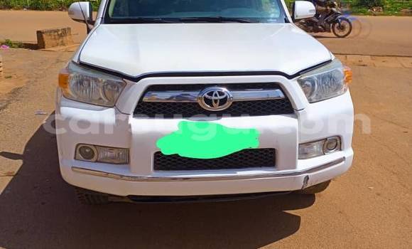 Acheter Occasion Voiture Toyota 4Runner Blanc à Ouagadougou, Burkina-Faso