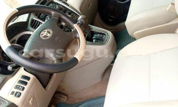 Acheter Occasion Voiture Toyota Highlander Autre à Ouagadougou, Burkina-Faso Acheter Occasion Voiture Toyota Highlander Autre à Ouagadougou, Burkina-Faso