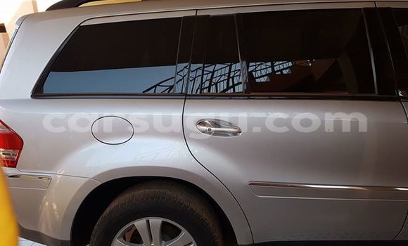 Acheter Occasion Voiture Mercedes-Benz GL–Class Gris à Ouagadougou, Burkina-Faso Acheter Occasion Voiture Mercedes-Benz GL–Class Gris à Ouagadougou, Burkina-Faso