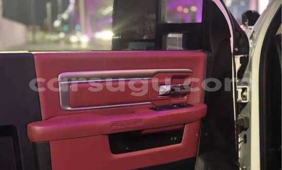 Acheter Occasion Voiture Dodge RAM Blanc à Ouagadougou, Burkina-Faso Acheter Occasion Voiture Dodge RAM Blanc à Ouagadougou, Burkina-Faso