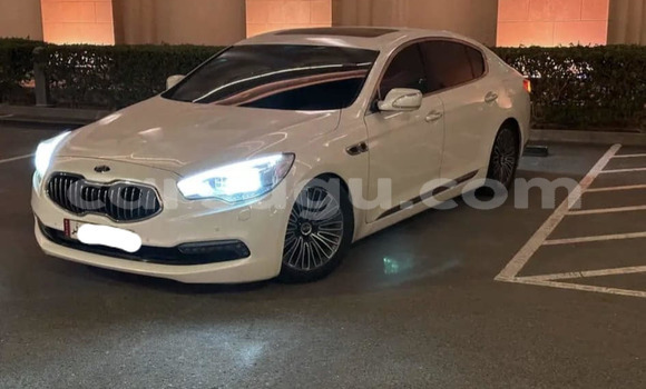 Acheter Occasion Voiture Kia Quoris Blanc à Ouagadougou, Burkina-Faso Acheter Occasion Voiture Kia Quoris Blanc à Ouagadougou, Burkina-Faso