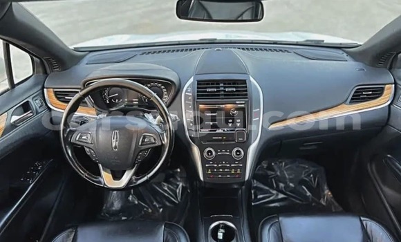 Buy Used Lincoln MKC White Car in Ouagadougou in Burkina Faso Buy Used Lincoln MKC White Car in Ouagadougou in Burkina Faso