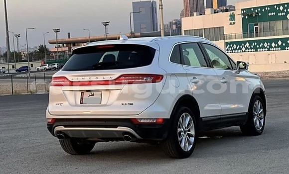 Buy Used Lincoln MKC White Car in Ouagadougou in Burkina Faso Buy Used Lincoln MKC White Car in Ouagadougou in Burkina Faso