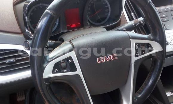 Acheter Occasion Voiture GMC Acadia Blanc à Ouagadougou, Burkina-Faso Acheter Occasion Voiture GMC Acadia Blanc à Ouagadougou, Burkina-Faso