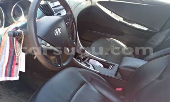 Acheter Occasion Voiture GMC Acadia Blanc à Ouagadougou, Burkina-Faso Acheter Occasion Voiture GMC Acadia Blanc à Ouagadougou, Burkina-Faso