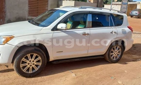 Acheter Occasion Voiture Toyota RAV4 Blanc à Ouagadougou, Burkina-Faso Acheter Occasion Voiture Toyota RAV4 Blanc à Ouagadougou, Burkina-Faso