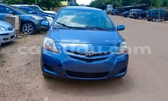 Acheter Occasion Voiture Toyota Yaris Bleu à Ouagadougou, Burkina-Faso Acheter Occasion Voiture Toyota Yaris Bleu à Ouagadougou, Burkina-Faso