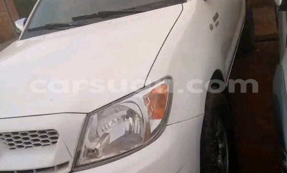 Acheter Occasion Voiture Toyota Hilux Blanc à Ouagadougou, Burkina-Faso Acheter Occasion Voiture Toyota Hilux Blanc à Ouagadougou, Burkina-Faso