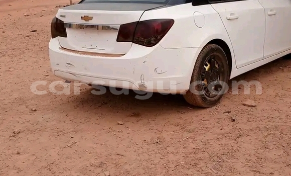 Acheter Occasion Voiture Chevrolet Caprice Blanc à Ouagadougou, Burkina-Faso Acheter Occasion Voiture Chevrolet Caprice Blanc à Ouagadougou, Burkina-Faso