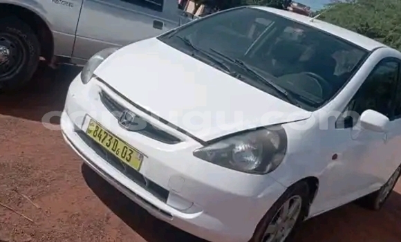 Buy Used Honda Jazz White Car in Ouagadougou in Burkina Faso