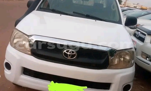 Acheter Occasion Voiture Toyota Hilux Blanc à Ouagadougou, Burkina-Faso Acheter Occasion Voiture Toyota Hilux Blanc à Ouagadougou, Burkina-Faso