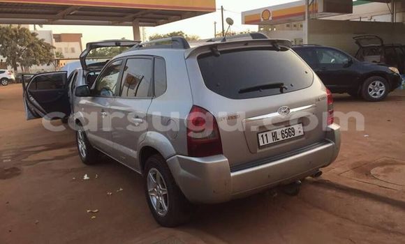 Acheter Occasion Voiture Hyundai Tucson Gris à Ouagadougou au Burkina-Faso Acheter Occasion Voiture Hyundai Tucson Gris à Ouagadougou au Burkina-Faso