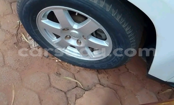 Acheter Occasion Voiture Jeep Liberty (Patriot) Blanc à Ouagadougou, Burkina-Faso Acheter Occasion Voiture Jeep Liberty (Patriot) Blanc à Ouagadougou, Burkina-Faso