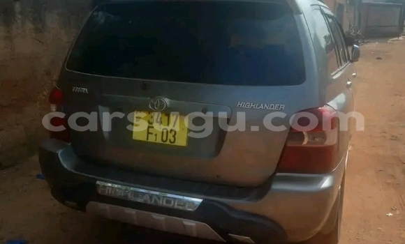 Acheter Occasion Voiture Toyota Highlander Autre à Ouagadougou, Burkina-Faso Acheter Occasion Voiture Toyota Highlander Autre à Ouagadougou, Burkina-Faso