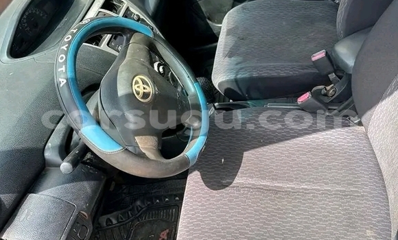 Acheter Occasion Voiture Toyota Yaris Bleu à Ouagadougou, Burkina-Faso Acheter Occasion Voiture Toyota Yaris Bleu à Ouagadougou, Burkina-Faso