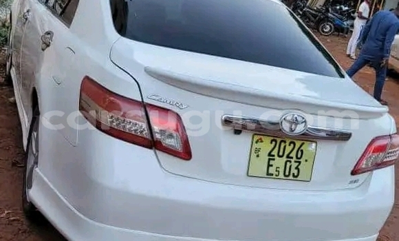 Acheter Occasion Voiture Toyota Camry Blanc à Ouagadougou, Burkina-Faso Acheter Occasion Voiture Toyota Camry Blanc à Ouagadougou, Burkina-Faso