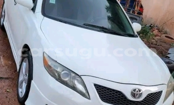 Acheter Occasion Voiture Toyota Camry Blanc à Ouagadougou, Burkina-Faso Acheter Occasion Voiture Toyota Camry Blanc à Ouagadougou, Burkina-Faso