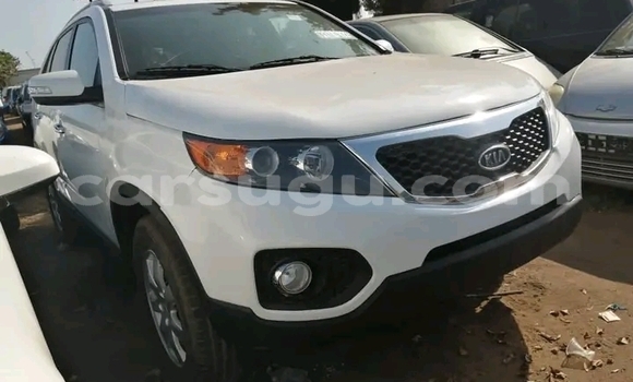 Acheter Occasion Voiture Kia Sorento Blanc à Ouagadougou, Burkina-Faso Acheter Occasion Voiture Kia Sorento Blanc à Ouagadougou, Burkina-Faso