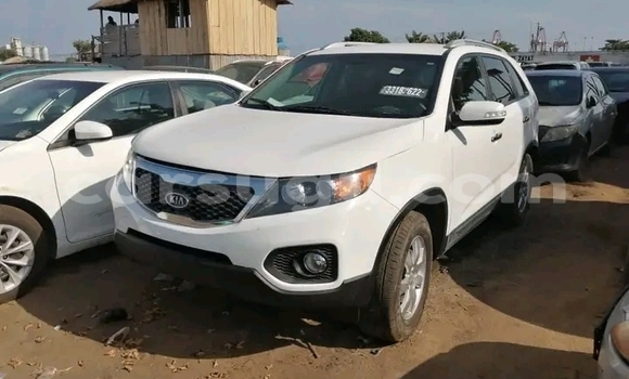 Acheter Occasion Voiture Kia Sorento Blanc à Ouagadougou, Burkina-Faso Acheter Occasion Voiture Kia Sorento Blanc à Ouagadougou, Burkina-Faso