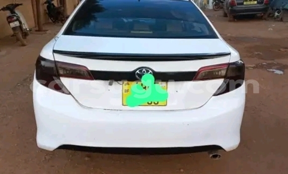 Acheter Occasion Voiture Toyota Camry Blanc à Ouagadougou, Burkina-Faso Acheter Occasion Voiture Toyota Camry Blanc à Ouagadougou, Burkina-Faso