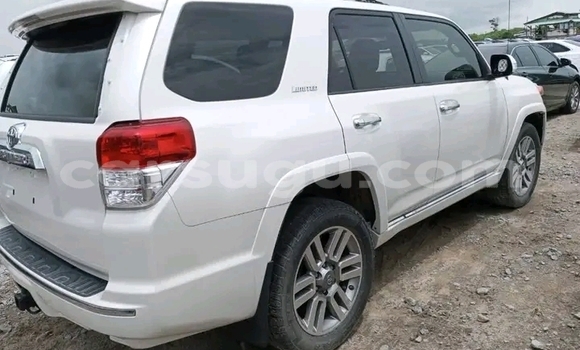 Acheter Occasion Voiture Toyota 4Runner Blanc à Ouagadougou, Burkina-Faso Acheter Occasion Voiture Toyota 4Runner Blanc à Ouagadougou, Burkina-Faso