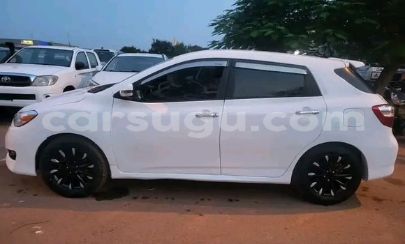 Acheter Occasion Voiture Toyota Matrix Blanc à Ouagadougou, Burkina-Faso Acheter Occasion Voiture Toyota Matrix Blanc à Ouagadougou, Burkina-Faso