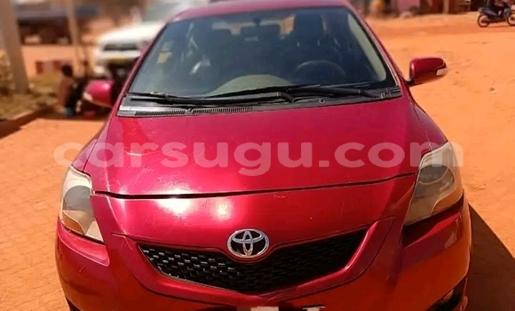 Acheter Occasion Voiture Toyota Yaris Rouge à Ouagadougou, Burkina-Faso Acheter Occasion Voiture Toyota Yaris Rouge à Ouagadougou, Burkina-Faso