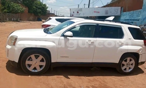 Acheter Occasion Voiture GMC Acadia Blanc à Ouagadougou, Burkina-Faso Acheter Occasion Voiture GMC Acadia Blanc à Ouagadougou, Burkina-Faso