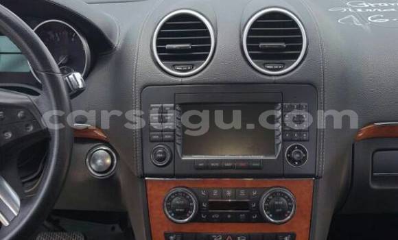 Acheter Occasion Voiture Mercedes-Benz GL–Class Gris à Ouagadougou, Burkina-Faso Acheter Occasion Voiture Mercedes-Benz GL–Class Gris à Ouagadougou, Burkina-Faso