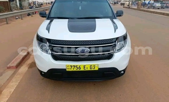 Acheter Occasion Voiture Ford Explorer Blanc à Ouagadougou, Burkina-Faso Acheter Occasion Voiture Ford Explorer Blanc à Ouagadougou, Burkina-Faso