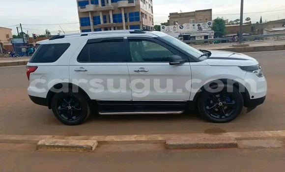 Acheter Occasion Voiture Ford Explorer Blanc à Ouagadougou, Burkina-Faso Acheter Occasion Voiture Ford Explorer Blanc à Ouagadougou, Burkina-Faso