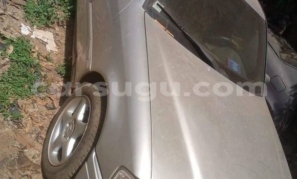 Acheter Occasion Voiture Mercedes-Benz 190 (W201) Autre à Ouagadougou, Burkina-Faso Acheter Occasion Voiture Mercedes-Benz 190 (W201) Autre à Ouagadougou, Burkina-Faso