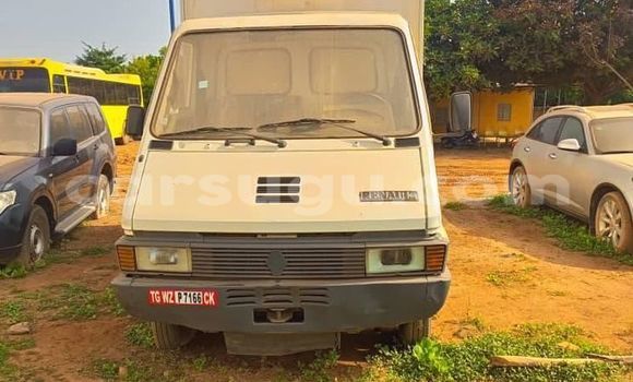 Acheter Occasion Utilitaire Citroen C5 Aircross Blanc à Ouagadougou, Burkina-Faso Acheter Occasion Utilitaire Citroen C5 Aircross Blanc à Ouagadougou, Burkina-Faso