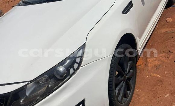 Acheter Occasion Voiture Kia Optima Blanc à Ouagadougou, Burkina-Faso Acheter Occasion Voiture Kia Optima Blanc à Ouagadougou, Burkina-Faso