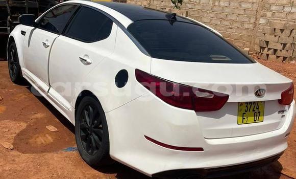 Acheter Occasion Voiture Kia Optima Blanc à Ouagadougou, Burkina-Faso Acheter Occasion Voiture Kia Optima Blanc à Ouagadougou, Burkina-Faso