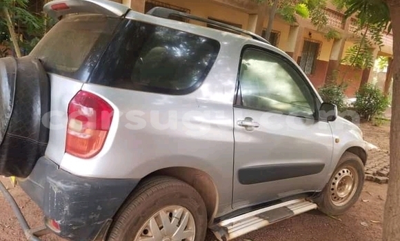 Acheter Occasion Voiture Toyota RAV4 Beige à Ouagadougou, Burkina-Faso Acheter Occasion Voiture Toyota RAV4 Beige à Ouagadougou, Burkina-Faso