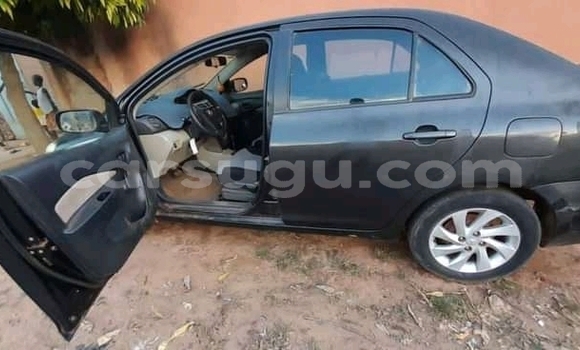 Acheter Occasion Voiture Toyota Yaris Noir à Ouagadougou, Burkina-Faso Acheter Occasion Voiture Toyota Yaris Noir à Ouagadougou, Burkina-Faso