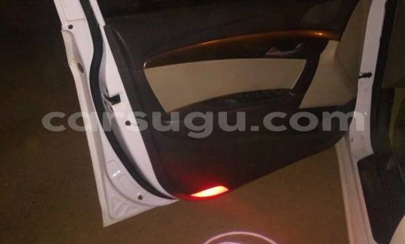 Acheter Occasion Voiture Hyundai i40 Blanc à Ouagadougou, Burkina-Faso Acheter Occasion Voiture Hyundai i40 Blanc à Ouagadougou, Burkina-Faso