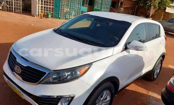 Acheter Occasion Voiture Kia Sportage Blanc à Ouagadougou, Burkina-Faso Acheter Occasion Voiture Kia Sportage Blanc à Ouagadougou, Burkina-Faso