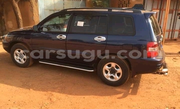 Acheter Occasion Voiture Toyota Highlander Bleu à Ouagadougou, Burkina-Faso Acheter Occasion Voiture Toyota Highlander Bleu à Ouagadougou, Burkina-Faso