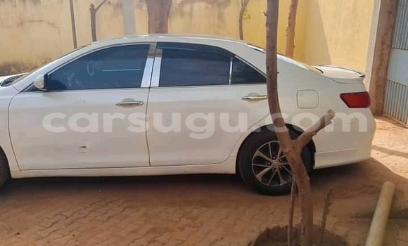 Acheter Occasion Voiture Toyota Camry Blanc à Ouagadougou, Burkina-Faso Acheter Occasion Voiture Toyota Camry Blanc à Ouagadougou, Burkina-Faso