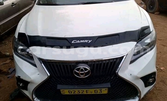Acheter Occasion Voiture Toyota Camry Blanc à Ouagadougou, Burkina-Faso Acheter Occasion Voiture Toyota Camry Blanc à Ouagadougou, Burkina-Faso