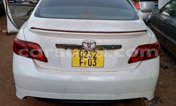 Acheter Occasion Voiture Toyota Camry Blanc à Ouagadougou, Burkina-Faso Acheter Occasion Voiture Toyota Camry Blanc à Ouagadougou, Burkina-Faso