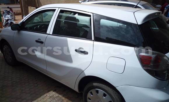 Acheter Occasion Voiture Toyota Matrix Blanc à Ouagadougou, Burkina-Faso Acheter Occasion Voiture Toyota Matrix Blanc à Ouagadougou, Burkina-Faso