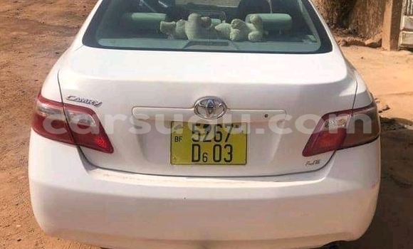 Acheter Occasion Voiture Toyota Camry Blanc à Ouagadougou, Burkina-Faso Acheter Occasion Voiture Toyota Camry Blanc à Ouagadougou, Burkina-Faso