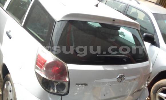 Acheter Occasion Voiture Toyota Matrix Blanc à Ouagadougou, Burkina-Faso Acheter Occasion Voiture Toyota Matrix Blanc à Ouagadougou, Burkina-Faso