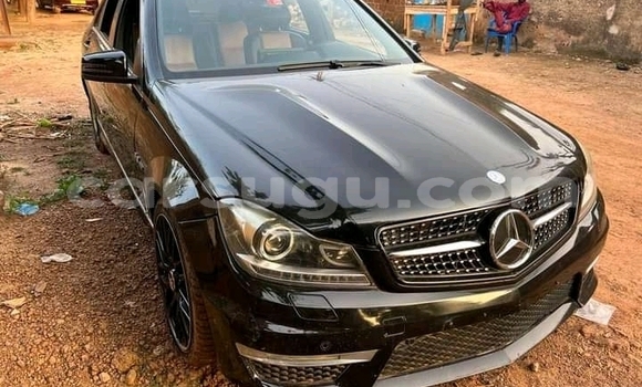 Acheter Occasion Voiture Mercedes-Benz C–Class Noir à Ouagadougou, Burkina-Faso Acheter Occasion Voiture Mercedes-Benz C–Class Noir à Ouagadougou, Burkina-Faso