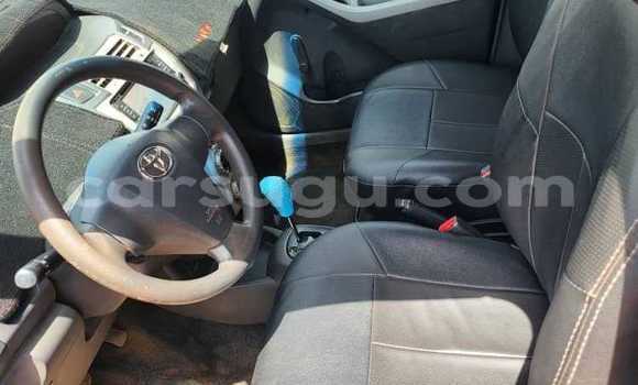 Acheter Occasion Voiture Toyota Vitz Bleu à Ouagadougou, Burkina-Faso Acheter Occasion Voiture Toyota Vitz Bleu à Ouagadougou, Burkina-Faso