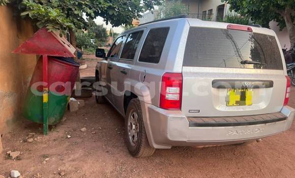 Buy Used Jeep Cherokee White Car in Boromo in Bale Buy Used Jeep Cherokee White Car in Boromo in Bale